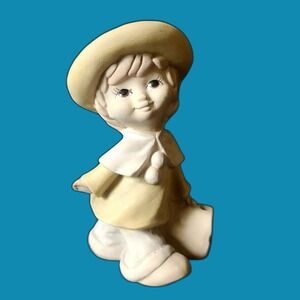 Vintage "UCTCI‎ JAPAN" Girl with Book Bag Figurine